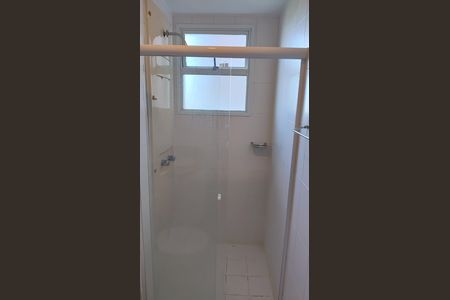 Apartamento para alugar com 150m², 4 quartos e 3 vagas Apartamento para alugar com 150m², 4 quartos e 3 vagasBanheiro da Suíte 2