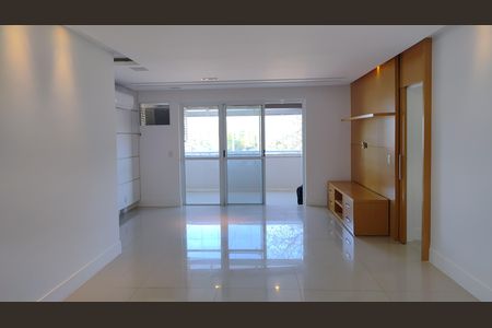 Sala de apartamento para alugar com 4 quartos, 150m² em Barra da Tijuca, Rio de Janeiro