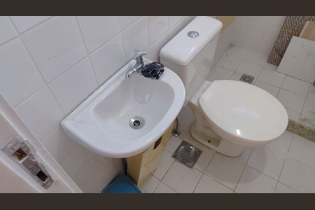 Apartamento para alugar com 150m², 4 quartos e 3 vagas Apartamento para alugar com 150m², 4 quartos e 3 vagasBanheiro de Serviço