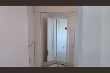Apartamento para alugar com 150m², 4 quartos e 3 vagas Apartamento para alugar com 150m², 4 quartos e 3 vagasBanheiro da Suíte 2