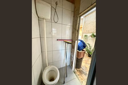 Casa para alugar com 680m², 3 quartos e 3 vagas Casa para alugar com 680m², 3 quartos e 3 vagasBanheiro de Serviço