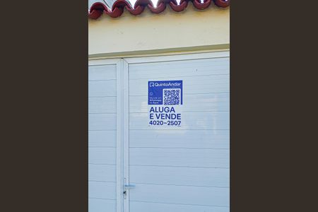 Casa à venda com 72m², 2 quartos e 1 vaga Casa à venda com 72m², 2 quartos e 1 vagaPlaca