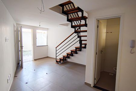 Sala de casa à venda com 2 quartos, 72m² em Tanque, Rio de Janeiro