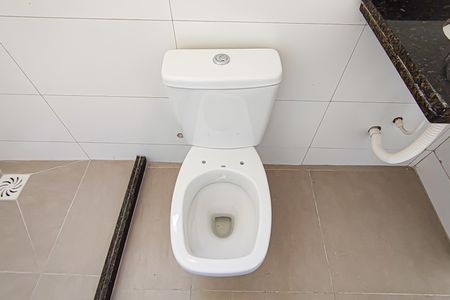 Casa à venda com 72m², 2 quartos e 1 vaga Casa à venda com 72m², 2 quartos e 1 vagaBanheiro Social