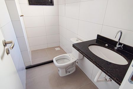 Casa à venda com 72m², 2 quartos e 1 vaga Casa à venda com 72m², 2 quartos e 1 vagaBanheiro Social