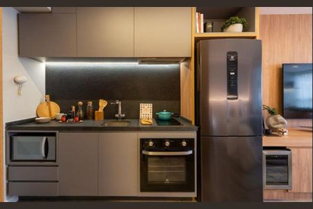 Cozinha de kitnet/studio à venda com 1 quarto, 26m² em Vila Clementino, São Paulo