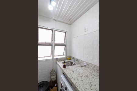 Apartamento à venda com 64m², 3 quartos e 1 vagaÁrea de Serviço