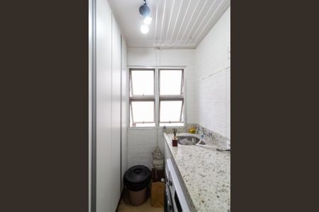 Apartamento à venda com 64m², 3 quartos e 1 vagaÁrea de Serviço