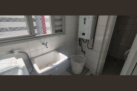 Apartamento à venda com 82m², 3 quartos e 2 vagas Apartamento à venda com 82m², 3 quartos e 2 vagasÁrea de Serviço