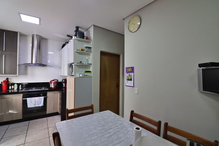 Casa à venda com 200m², 4 quartos e 1 vagaCozinha