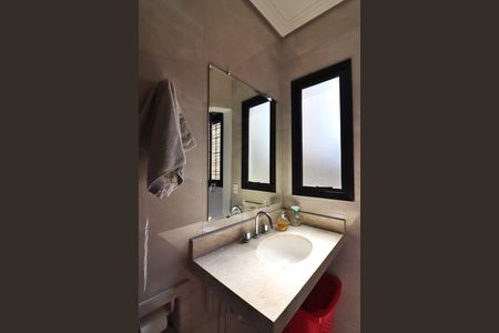 Casa à venda com 200m², 4 quartos e 1 vagaBanheiro da Suíte