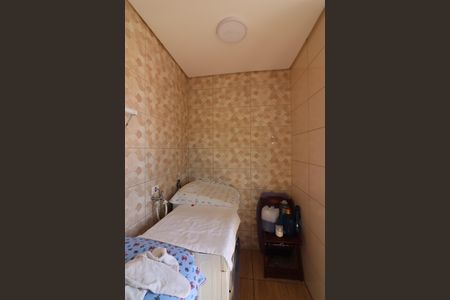 Casa à venda com 200m², 4 quartos e 1 vagaÁrea de Serviço