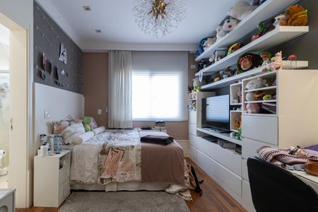 Apartamento à venda com 370m², 4 quartos e 5 vagas Apartamento à venda com 370m², 4 quartos e 5 vagasQuarto Suíte 3