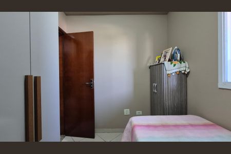 Apartamento à venda com 69000m², 2 quartos e 1 vagaQuarto