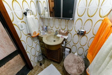 Casa à venda com 94m², 2 quartos e 1 vagaBanheiro Social