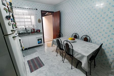 Casa à venda com 94m², 2 quartos e 1 vagaCozinha - Armários