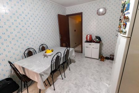 Casa à venda com 94m², 2 quartos e 1 vagaCozinha - Armários
