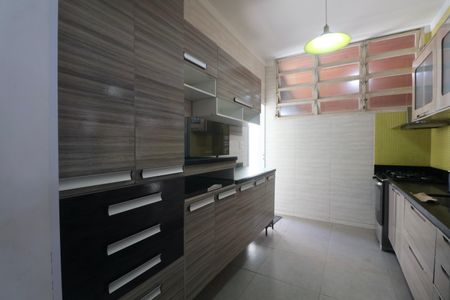 Casa para alugar com 800m², 4 quartos e 4 vagasCozinha