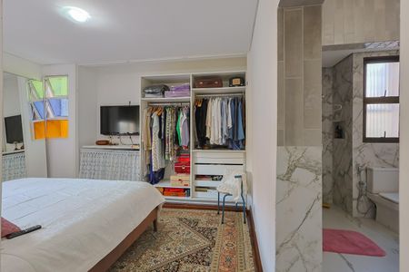 Apartamento à venda com 147m², 4 quartos e 2 vagasSuíte 2