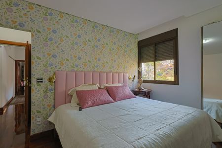 Apartamento à venda com 147m², 4 quartos e 2 vagasSuíte 2