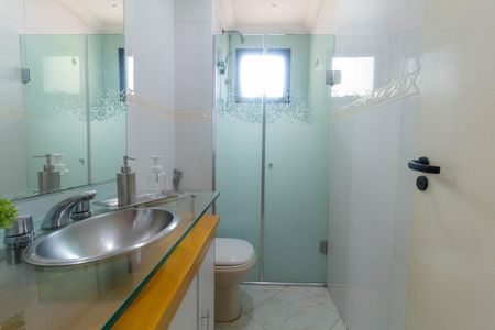 Apartamento à venda com 136m², 3 quartos e 3 vagas Apartamento à venda com 136m², 3 quartos e 3 vagasBanheiro 2