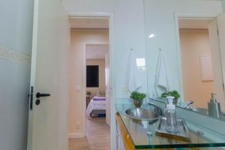 Apartamento à venda com 136m², 3 quartos e 3 vagas Apartamento à venda com 136m², 3 quartos e 3 vagasBanheiro 2