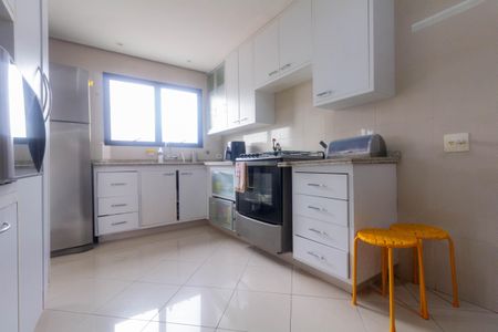 Apartamento à venda com 136m², 3 quartos e 3 vagas Apartamento à venda com 136m², 3 quartos e 3 vagasCozinha