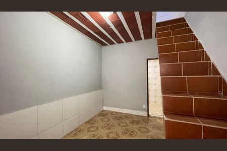 Casa para alugar com 40m², 1 quarto e sem vaga Casa para alugar com 40m², 1 quarto e sem vagaSala