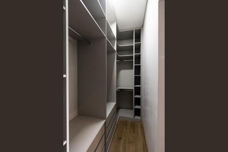 Apartamento à venda com 96m², 2 quartos e 2 vagasCloset da Suíte