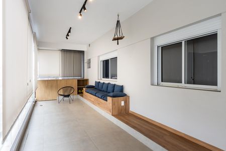 Varanda de apartamento à venda com 2 quartos, 96m² em Vila Ipojuca, São Paulo