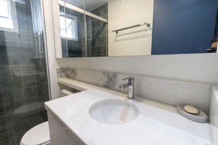 Apartamento à venda com 96m², 2 quartos e 2 vagasBanheiro da Suíte
