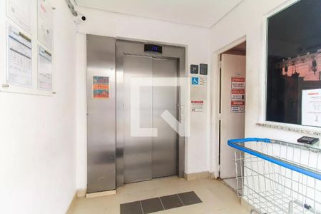 Apartamento para alugar com 32m², 2 quartos e sem vagaÁrea comum - Entrada