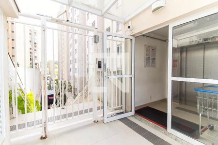 Apartamento para alugar com 32m², 2 quartos e sem vagaÁrea comum - Entrada