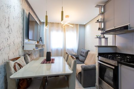 Sala de apartamento para alugar com 2 quartos, 32m² em Vila Carmosina, São Paulo