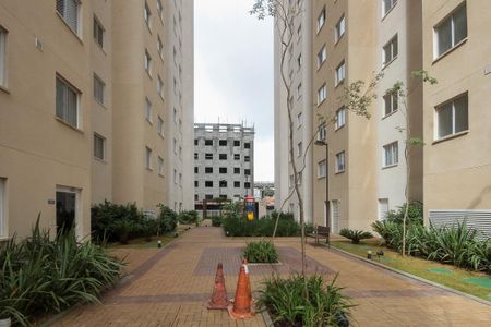 Apartamento à venda com 32m², 2 quartos e sem vagaÁrea comum