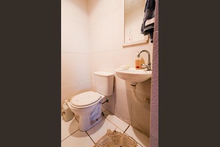 Casa para alugar com 250m², 3 quartos e 3 vagas Casa para alugar com 250m², 3 quartos e 3 vagasÁrea comum - Lavabo