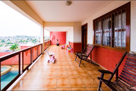 Casa para alugar com 250m², 3 quartos e 3 vagas Casa para alugar com 250m², 3 quartos e 3 vagasTerraço