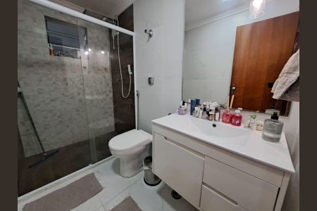 Casa à venda com 248m², 3 quartos e 2 vagasBanheiro