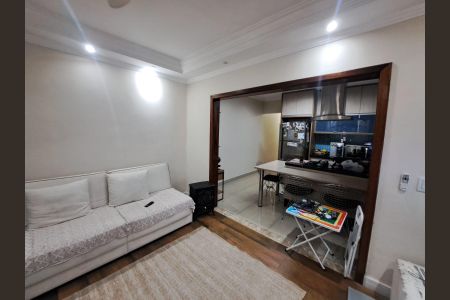 Sala de casa à venda com 3 quartos, 248m² em Quitaúna, Osasco