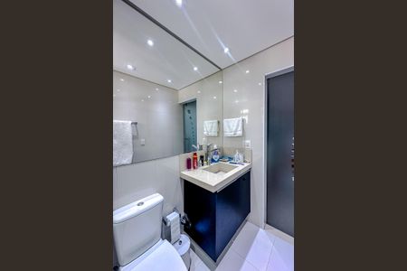 Apartamento à venda com 75m², 1 quarto e 2 vagasBanheiro da Suíte