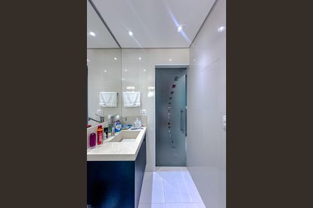 Apartamento à venda com 75m², 1 quarto e 2 vagasBanheiro da Suíte