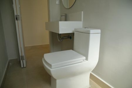 Casa à venda com 181m², 3 quartos e 2 vagasBanheiro Social