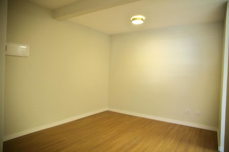 Casa à venda com 181m², 3 quartos e 2 vagasSala