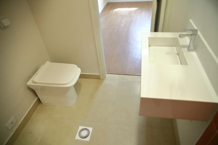 Casa à venda com 181m², 3 quartos e 2 vagasBanheiro da Suíte