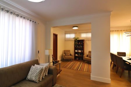 Sala de casa à venda com 3 quartos, 300m² em Nova Petrópolis, São Bernardo do Campo