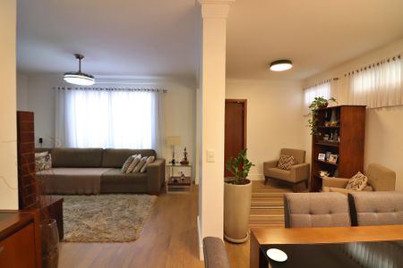 Sala de casa à venda com 3 quartos, 300m² em Nova Petrópolis, São Bernardo do Campo