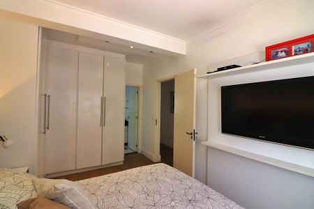 Casa à venda com 300m², 3 quartos e 4 vagasSuíte