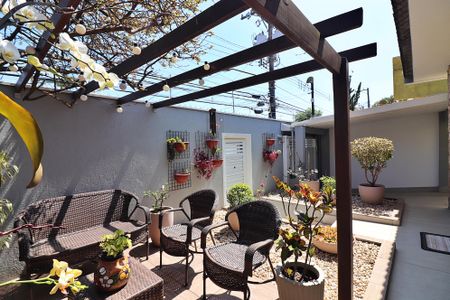 Casa à venda com 300m², 3 quartos e 4 vagasÁrea comum