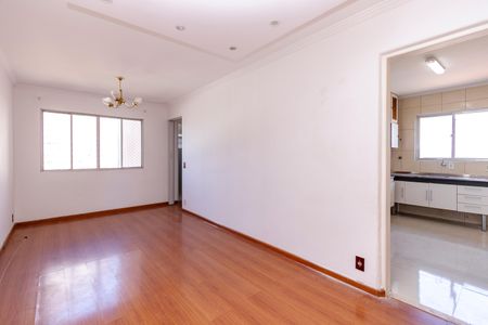 Apartamento para alugar com 57m², 2 quartos e 1 vaga Apartamento para alugar com 57m², 2 quartos e 1 vagaSala