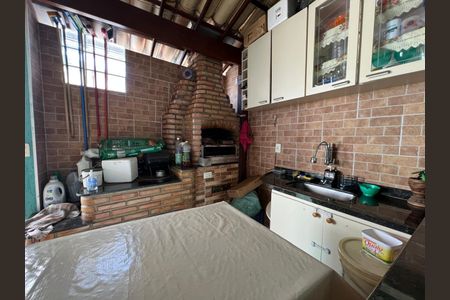 Casa à venda com 396m², 4 quartos e 4 vagas Casa à venda com 396m², 4 quartos e 4 vagasÁrea de Serviço